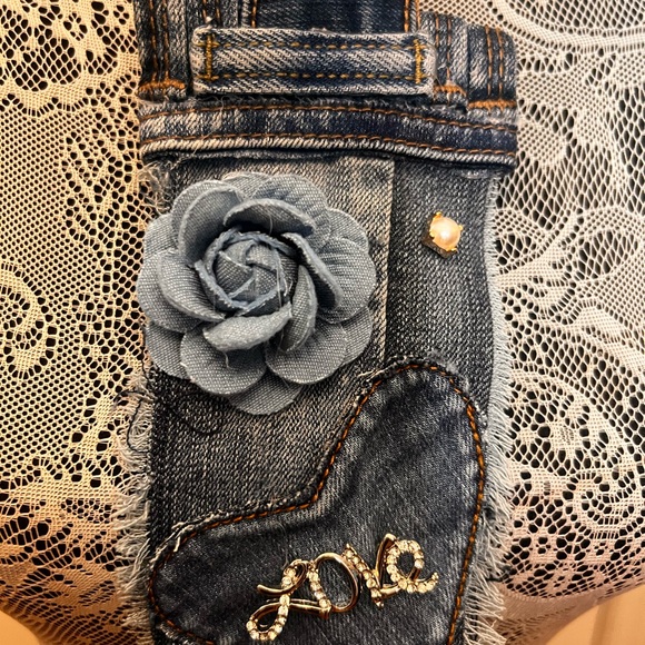 Embellished Denim Necktie Necklace with Floral Accents - Picture 4 of 4